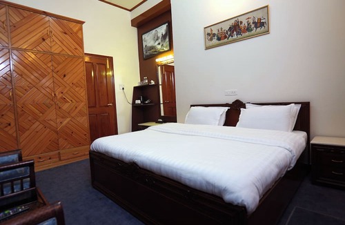 Chhota Shimla Bed & Breakfast | The Edgeworth