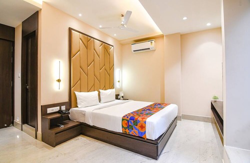Sector 1 Hotel | Fabhotel Samotel
