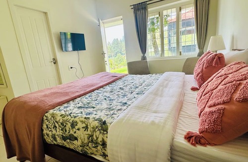 Thalayathimund Bed & Breakfast | Hoopoe House