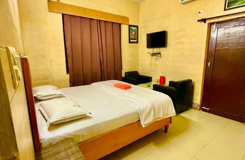 Palampur Hotel | Goromgo Raj Golden & Restaurant Palampur