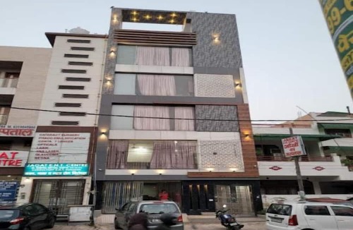 Rohini Hotel | Shine Inn Couple fridenlly Best
