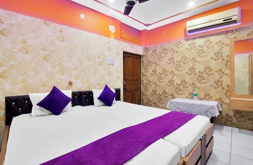 Barasat Hotel | iROOMZ Hotel Anandalok