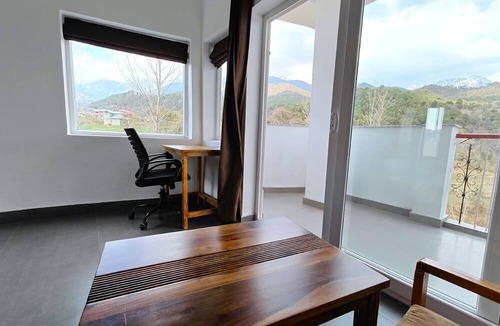 Gopalpur Hotel | Goroomgo Bagora Heights Palampur