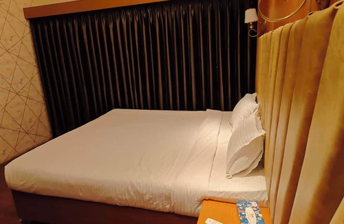 Uttara Hotel | La Sky Dhaka