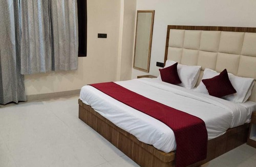 Sitapura Hotel | Hotel MB Grand