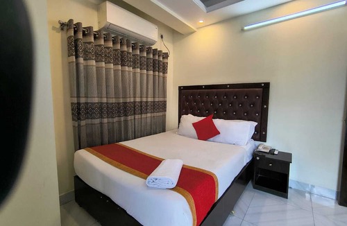 Dhaka Hotel | Hotel White Stone