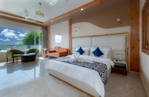 Morjim Hotel | Grand Continent Morjim