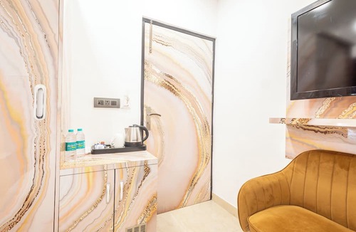 Karol Bagh Hotel | Hotel Cosmo Near BLK Hospital Karol Bagh