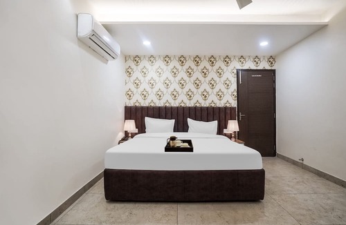 Ludhiana Hotel | OYO Blue Stone Residency