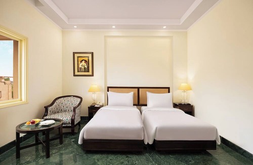 Sindhi Camp Hotel | V Sarovar Portico MI Road Jaipur