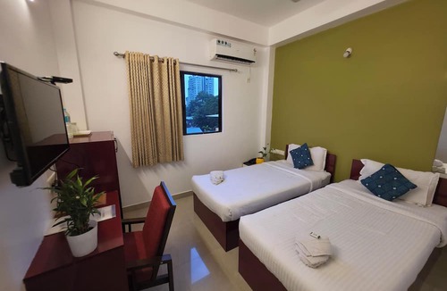 Mamangalam Hotel | Sulthan Hotel and Restaurant