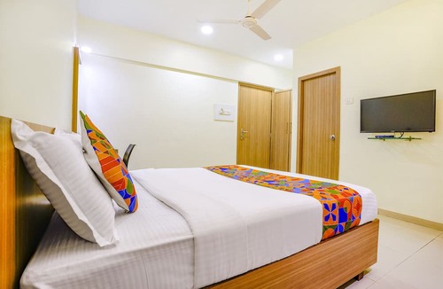 Vashi Hotel | FabHotel Kuber