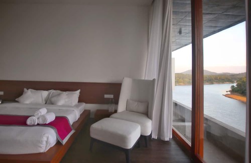 Malappuram Resort | Nexstay Grand Chaliyar Resort