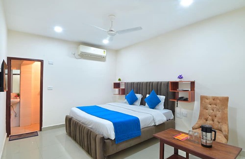 Paharganj Cabin | Chowdhry Tourist Lodge- Paharganj-NDLS