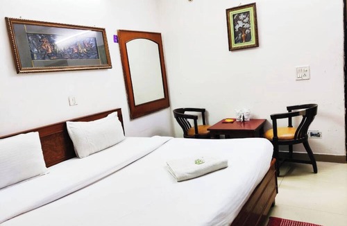 Ghaziabad Hotel | Hotel Redbury