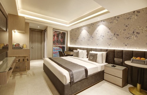 DLF Phase 3 Hotel | Stepstones Hotels and Inn