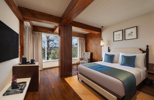 The Mall Road Hotel | jüSTa Hollow Oak, Mussoorie