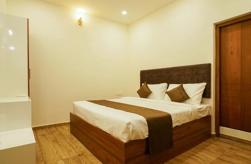 Kottakkal Apartment | Grand Plaza Inn