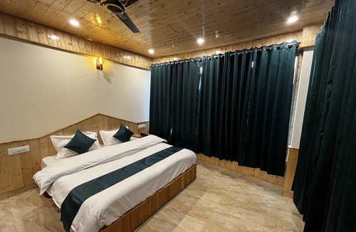 Kasol Hotel | Hotel Mid Orchard Kasol (Riverside)
