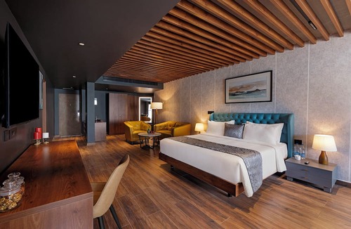 Perumbavoor Hotel | Sterling Athirappilly