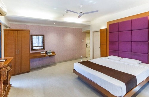New Delhi Hotel | Hotel Seven Heaven - Lawrence road