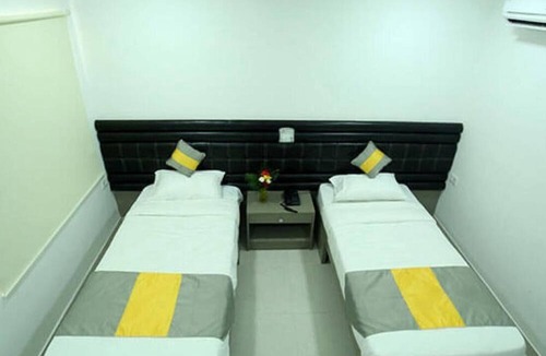Madhapur House | Room-la Riviera Suites Madhapur