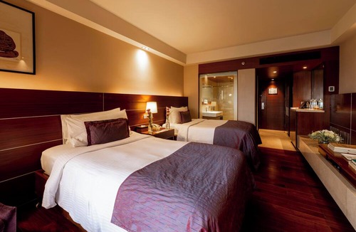Barakhamba Hotel | The LaLiT New Delhi