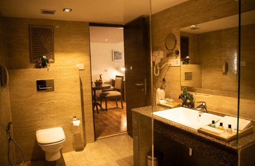 Kufri Hotel | Royal Tulip Shimla - Kufri