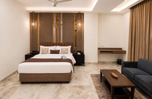 Parthasarathy Puram Hotel | Star City Hotel