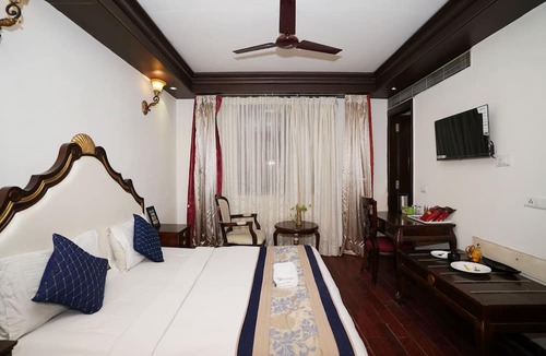 New Friends Colony Hotel | Lyf Corporate Suites. New Friends Colony