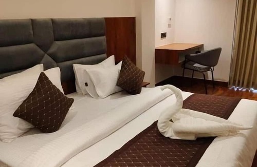 Mahmoorganj Hotel | Hotel Varanasi Ganges