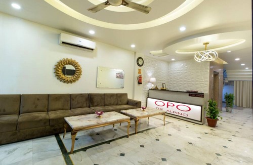 Mahipalpur Extension Hotel | OPO Collection Alpino