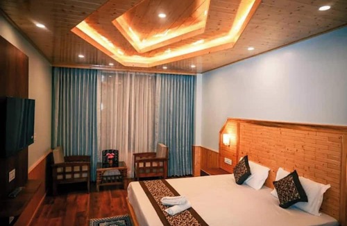 Khattalwada Hotel | Old Manali Retreat