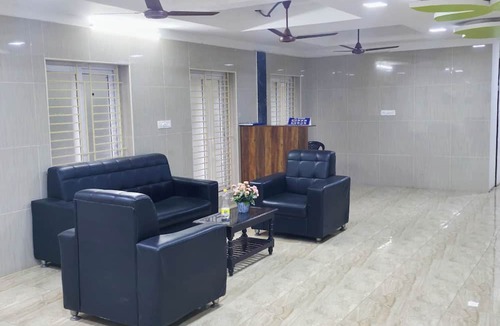 Srirangam Hotel | Star Nivas Srirangam