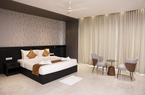 Kunnamkulam Resort | ALBA REGENCY