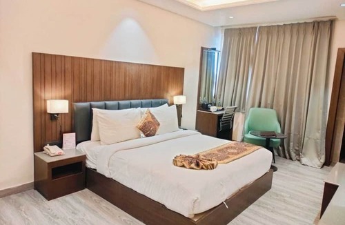 Taj Ganj Hotel | Hotel Raaj Palace