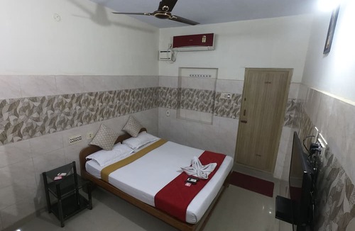 Nanganallur House | Just Guest House