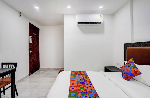 Greater Kailash Hotel | FabHotel Casa Royal - Greater Kailash