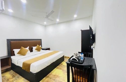 Greater Kailash Hotel | Roomshala Kasa Palace