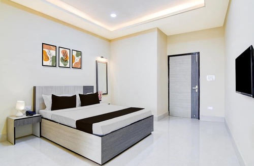 Joka House | Premium Collection O Joka Industrial Plaza