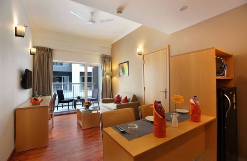 Maradu Hotel | Starlit Suites Kochi