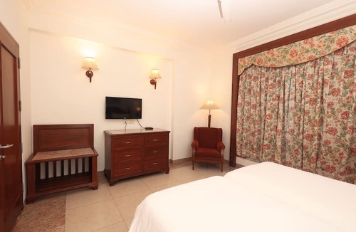 Sector 16 Apartment | Savoy Suites Noida