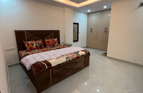 South West Apartment | Stella Homestay- Near Yashoobhomi