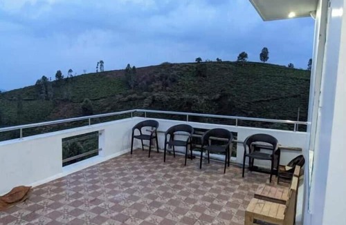 Ooty Cottage | Kathiresan's Diamond hill view cottage