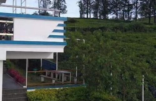 Ooty Cottage | Kathiresan's Diamond hill view cottage