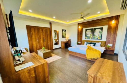 Vagator Hotel | Cozy Suite - Amani by BluO a Boutique Hotel in Goa