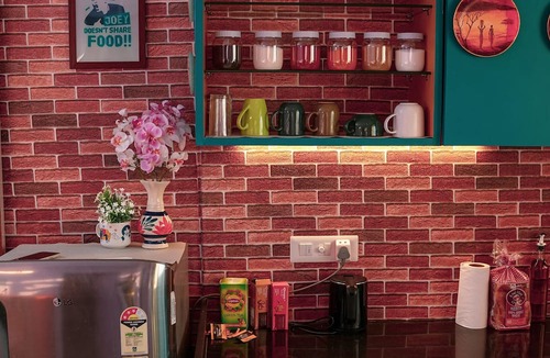 Jaipur Apartment | Purple Door Apt| Central Jaipur 2BHK w sunset view