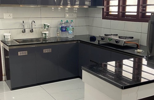 Kochi Apartment | 2BHK Ground floor Fully furnished house near Aster Medcity