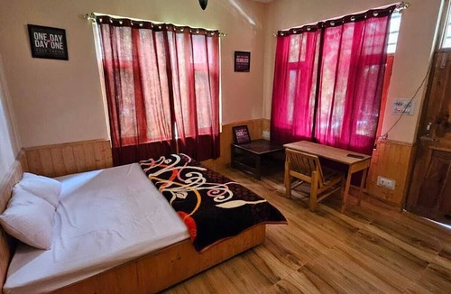 Naggar Cottage | PREMALYA TRAILS By Tirtha