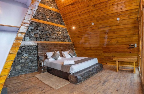 Kumharsain Bed & Breakfast | Nesta Narkanda Cottage